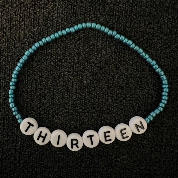 Taylor Swift 13 friendship bracelet - Picture 1 of 2